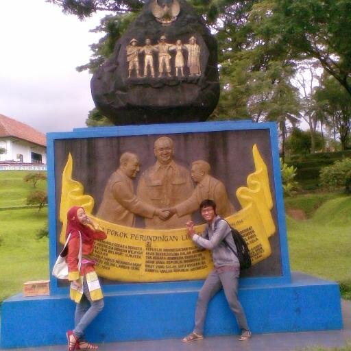 berdoa itu utama | ikhtiar itu selanjutnya | kelangsungan itu kodratnya | hiduplah dengan bersedekah | and you complete my life @ImaaHS_ {tegakan sholat}