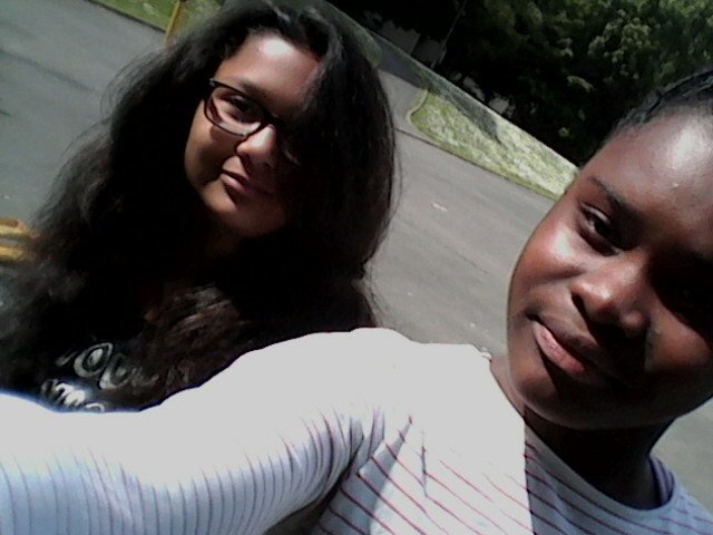 handballeuse Oceane et Ramata mes femmes :* Wafa ma best :* follow me et jte follow back :D 972 28 #beyonce #libre ... trop de pute dans une seul communauté !