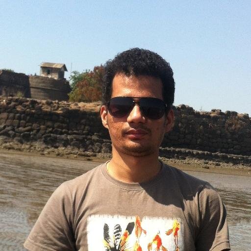Software professional working in ios technologies