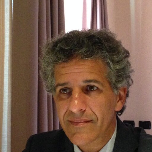 Velista, Lombardo di nascita Salentino per scelta, Informatico per passione.