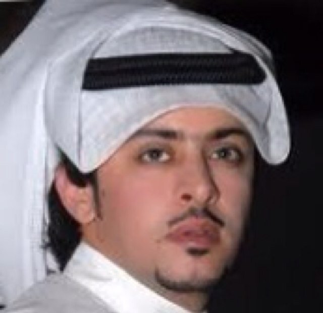 نبني قصور أحلامنا وأثرها ثلج
        واذا أشرقت شمس الضحى ذوبتها