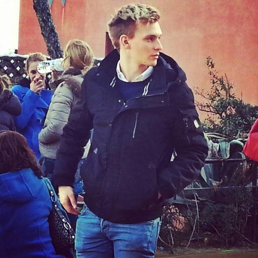 Matthias Groß. Musician. 18. Munich. 
Follow me https://t.co/r3dW9ohYMK