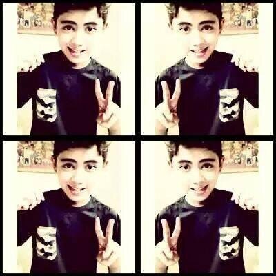 Aliciousjaksel's profile picture. Always support @aliando26 @alysyarief follow yoo!!fans musiman!!gak ush follow!!alicious always support bang ali :)