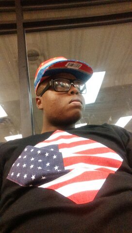10 steps ahead of these niggaz, that's why they fuck wit me instead of these niggaz