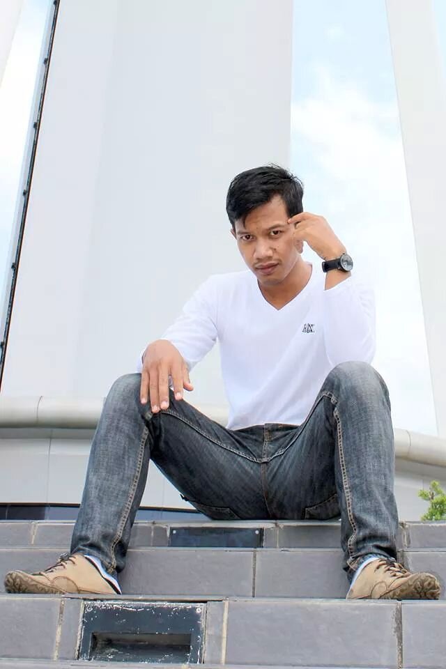 heri_aufklarung's profile picture. Foto & Video