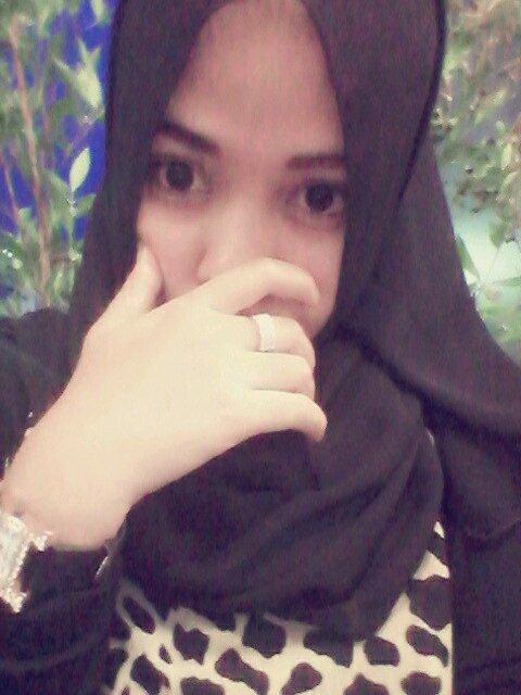 Student political sciene of USK. Big ♥ for  ALLAH, my parents,family