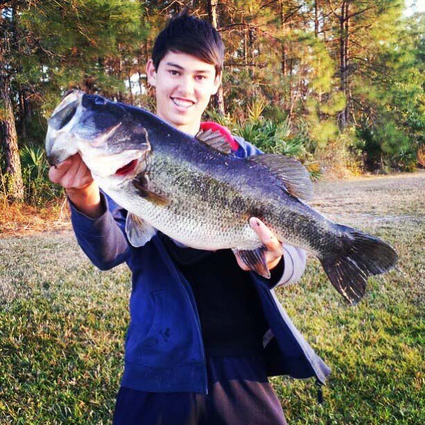 Bringing you pictures of the bass I catch and tips on how to catch them. PB: 9 Pounds 3 oz