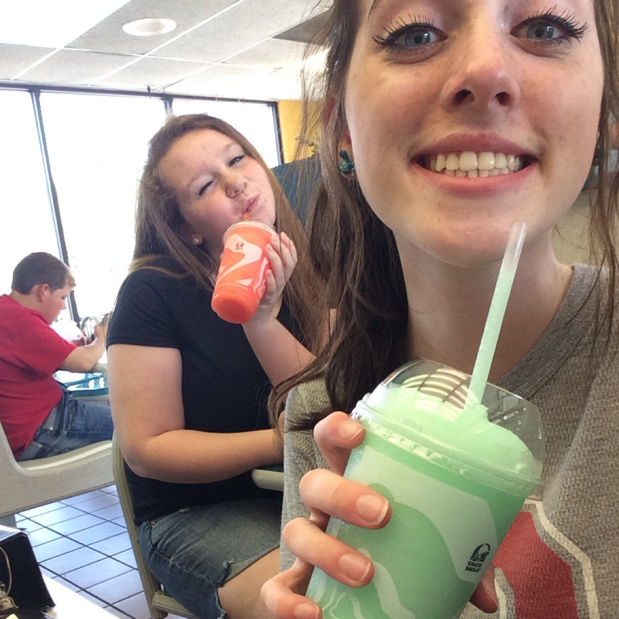 beaniibyrls's profile picture. Unicorns&Skittles                                  Vine- beanii gyrls                                    Youtube- BeaniiGyrls