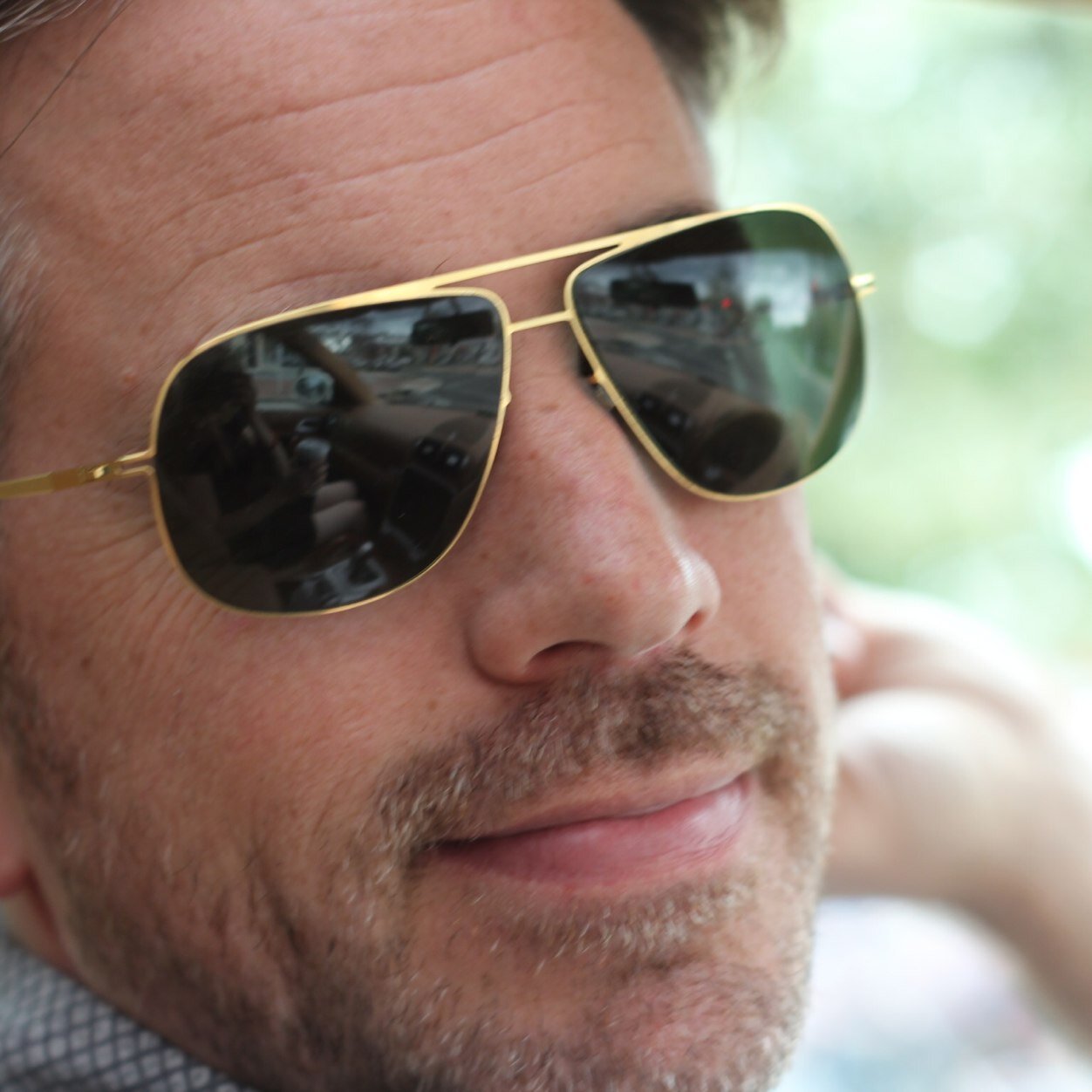 Entrepreneur, Existentialist, Skeptic. Likes PB&J sandwiches with the crusts cut off.