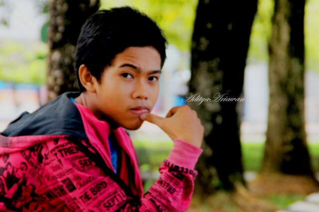 Janganmi follow ini :) yg ini sja @Adityaa_4 oke! .