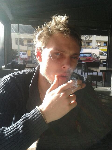 joueur passionner de FPS COD et BF et youtuber