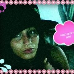 soy una chic muy extrovert vivo por la recocha por q sin ella no se vivir y me encanta ser unica....abrahamers a morir