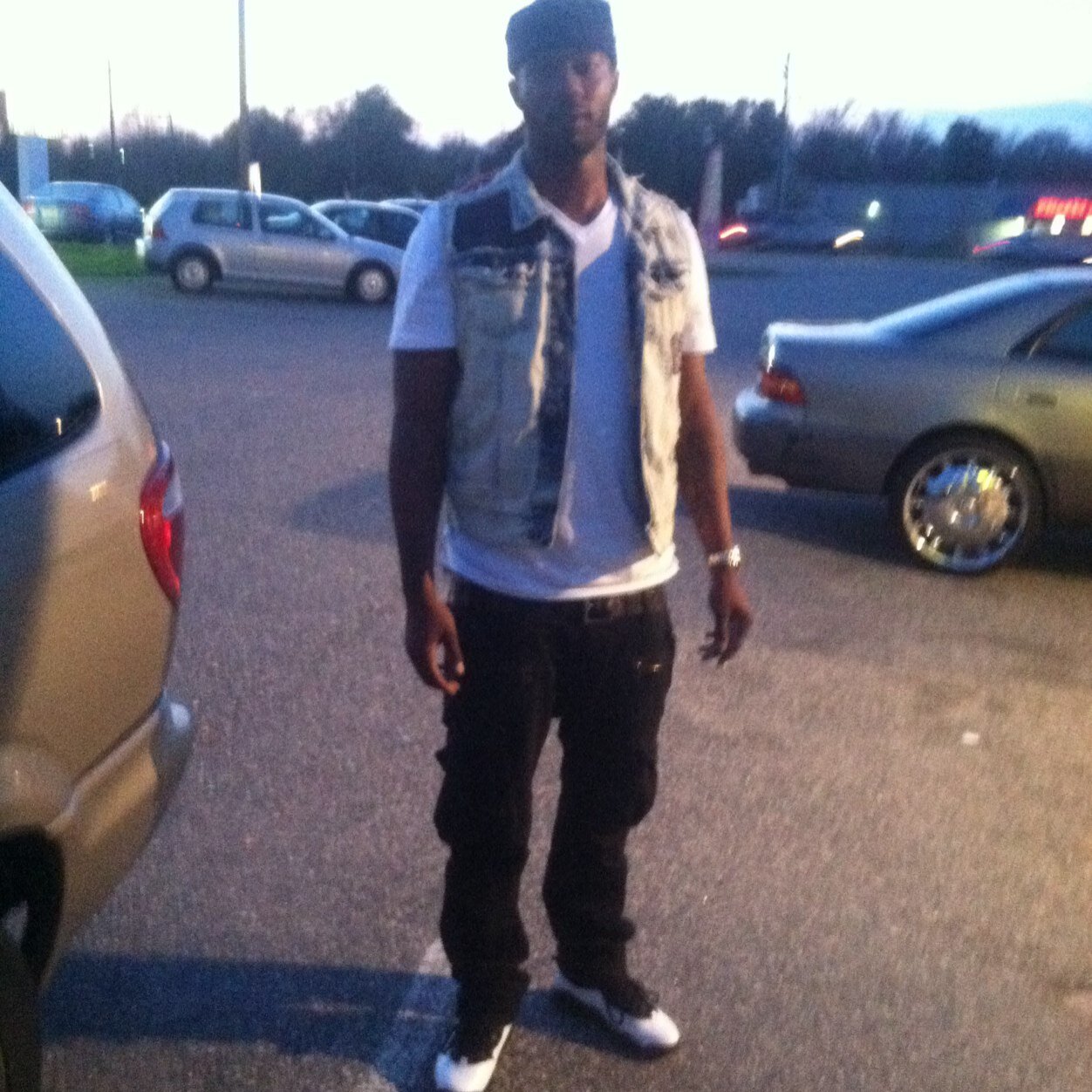 Iam_kwale's profile picture. FAMILY first I stay fly all the 100 wit dis #PureGame ish. Love my dogs @richmond_raised @itspure_drive @bigyerchy @polo_party_pack @shittinoutmoney #WeUp