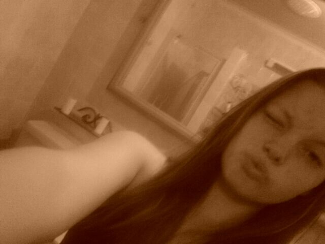 Be yourself.. Everyone else is Taken▪_.(*) Directioner♡Mahomie♡ #Foreverisalie