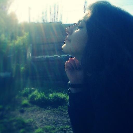 YamiManeiro's profile picture. Si robaran el mapa del país de los sueños
Siempre queda el camino que te late por dentro
-- Mar del Plata--