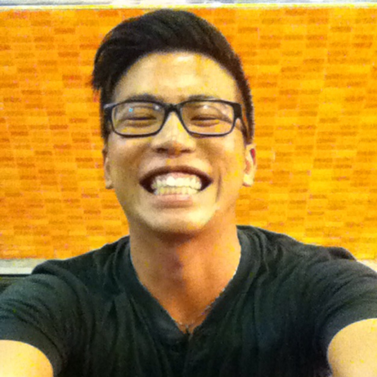 rainbowswirly's profile picture. 