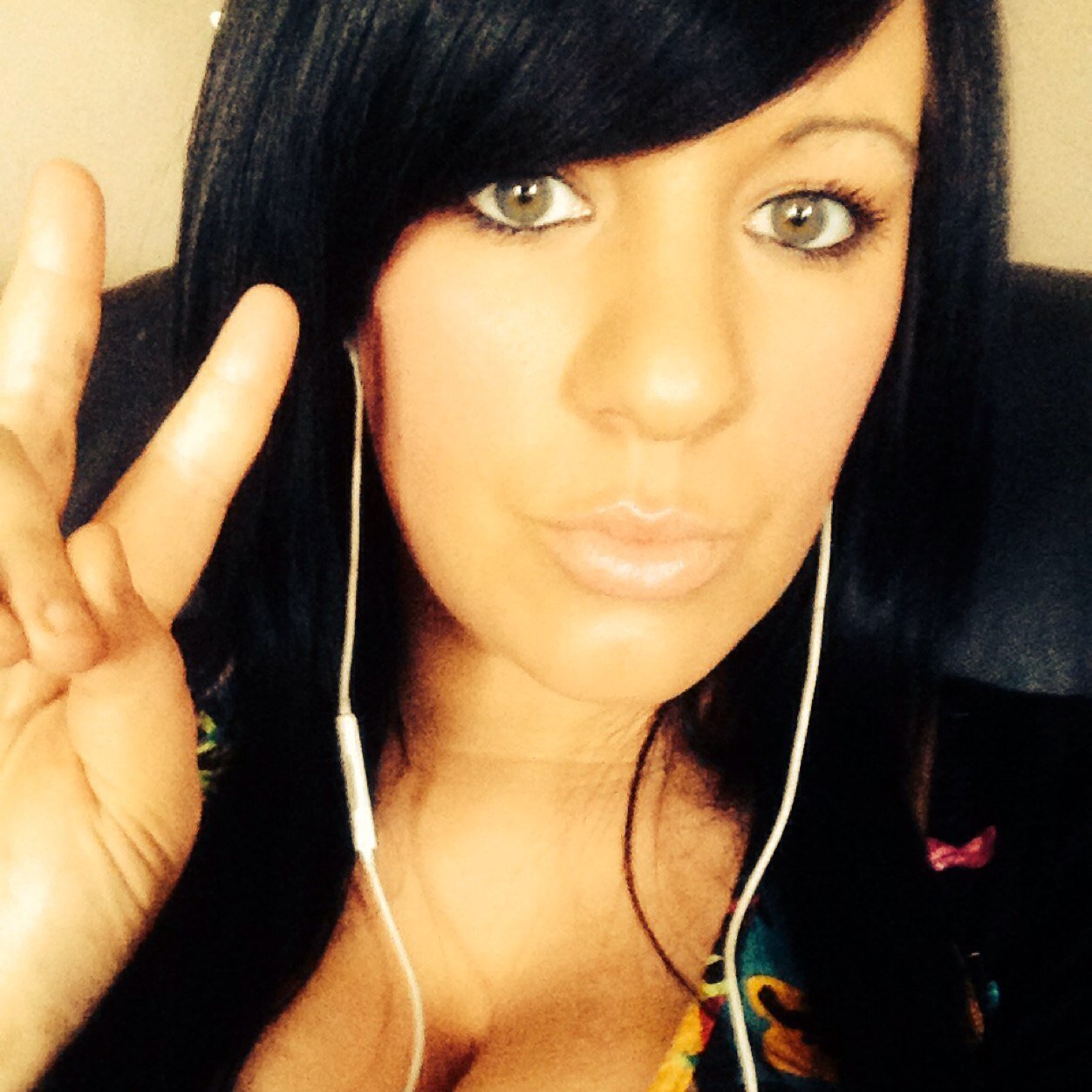 22, Just remembered i was on here dont have a bloody clue how to use it but ill give it a good try :p