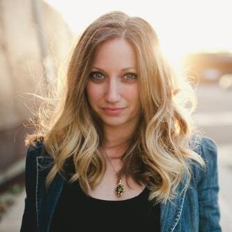 abraabe's profile picture. Wife, Mama to 2 kids and bulldog, dance loving, tea drinking, fashion and design obsessed marketing gal for an interior design firm - opinions are my own.