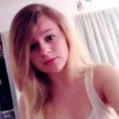 briellemcclure's profile picture. follow me and i might follow you back :p lol