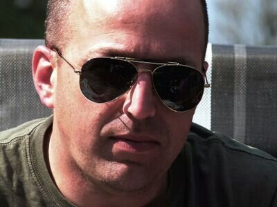 Keesubels's profile picture. Parttime vrachtwagenchauffeur.  Hobby's: fotografie, tuinieren.