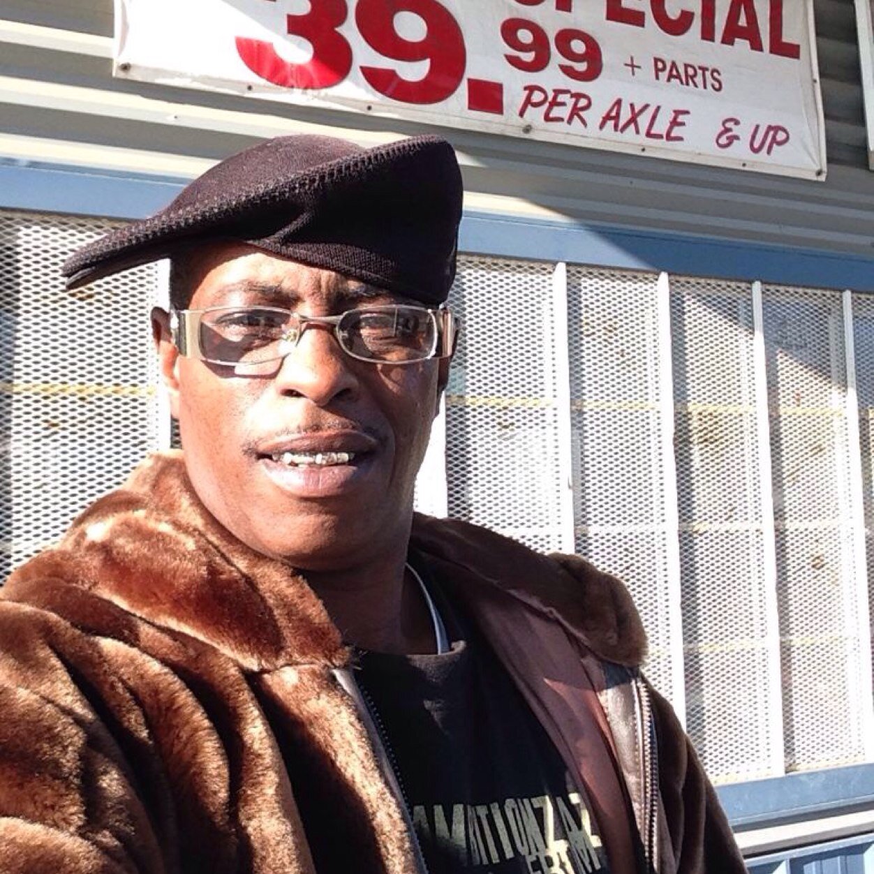 FAMOUS0211's profile picture. I CAN MAKE YOU FAMOU$!! 
JUST FOLLOW ME AS I FOLLOW YOU!!