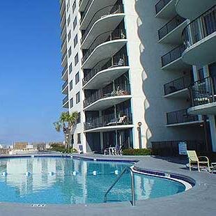 Gulf front condo, Sunset & Sunrise views, Huge Wrap Balcony, Sleeps 8, Newly renovated