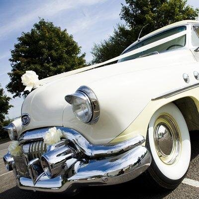 Welcome To Dream American Cars! Exclusive Wedding Car Hire. We are a family business proudly serving family Weddings in Essex, Suffolk, London and Kent.