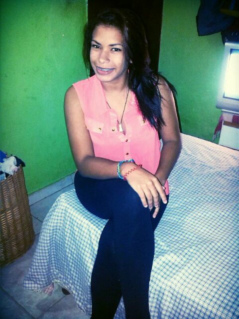 Sin mucha mariquera sígueme y te sigo._.