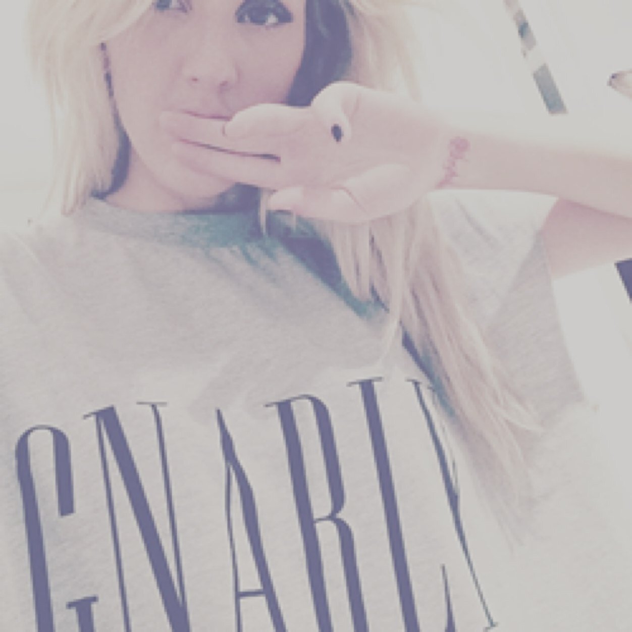 bisexual | idgaf about you | singlee