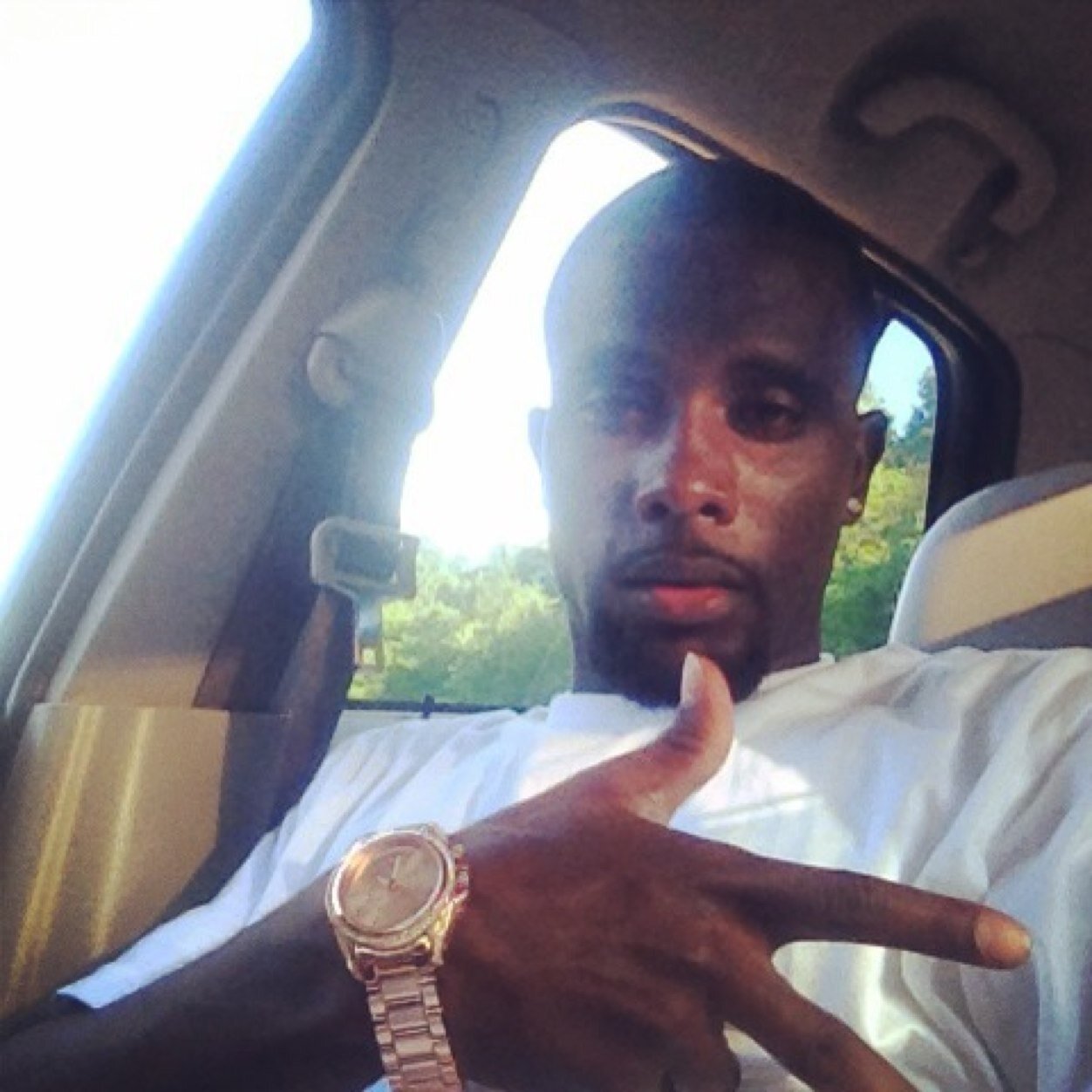 im bout da cheddar aint nothin else said!! if u wanta knw somethin about me ask!!