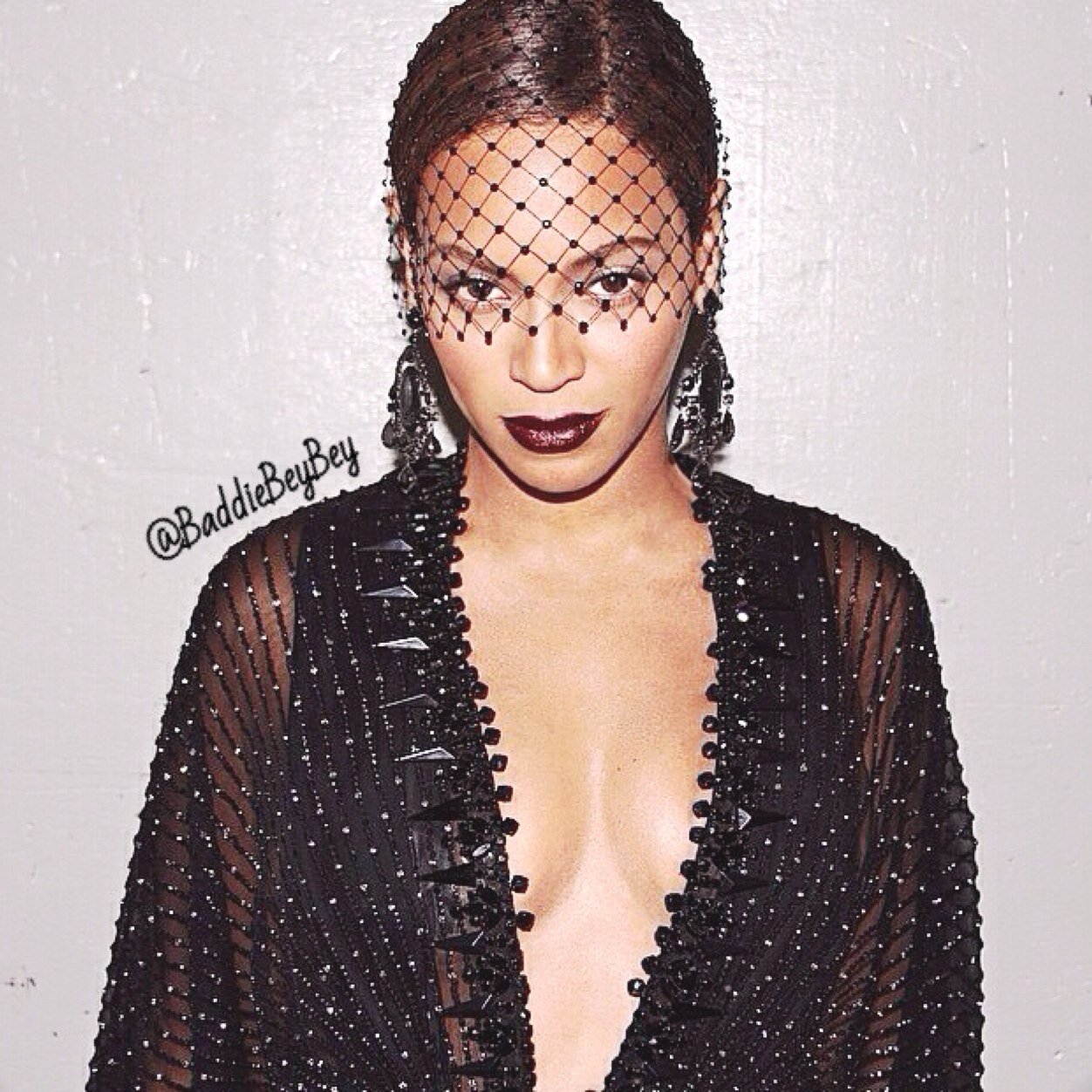 Backup account for @BaddieBeyBey. ♡ You better be following both accounts ♡ Y'all gon stop blocking me and shit.