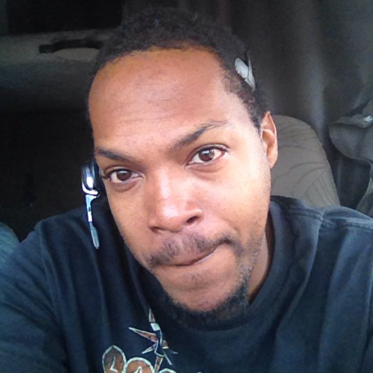 Born and raised in Fresno california.Currently an Professional Driver,but looking for a Music and business career opportunities.