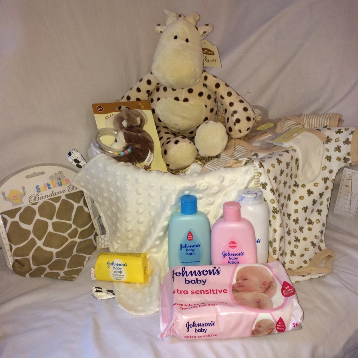 purplehampers's profile picture. Luxury hampers delivered to your door