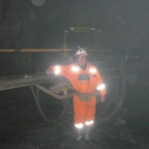 Trabajo en minería, en empresas especializadas,