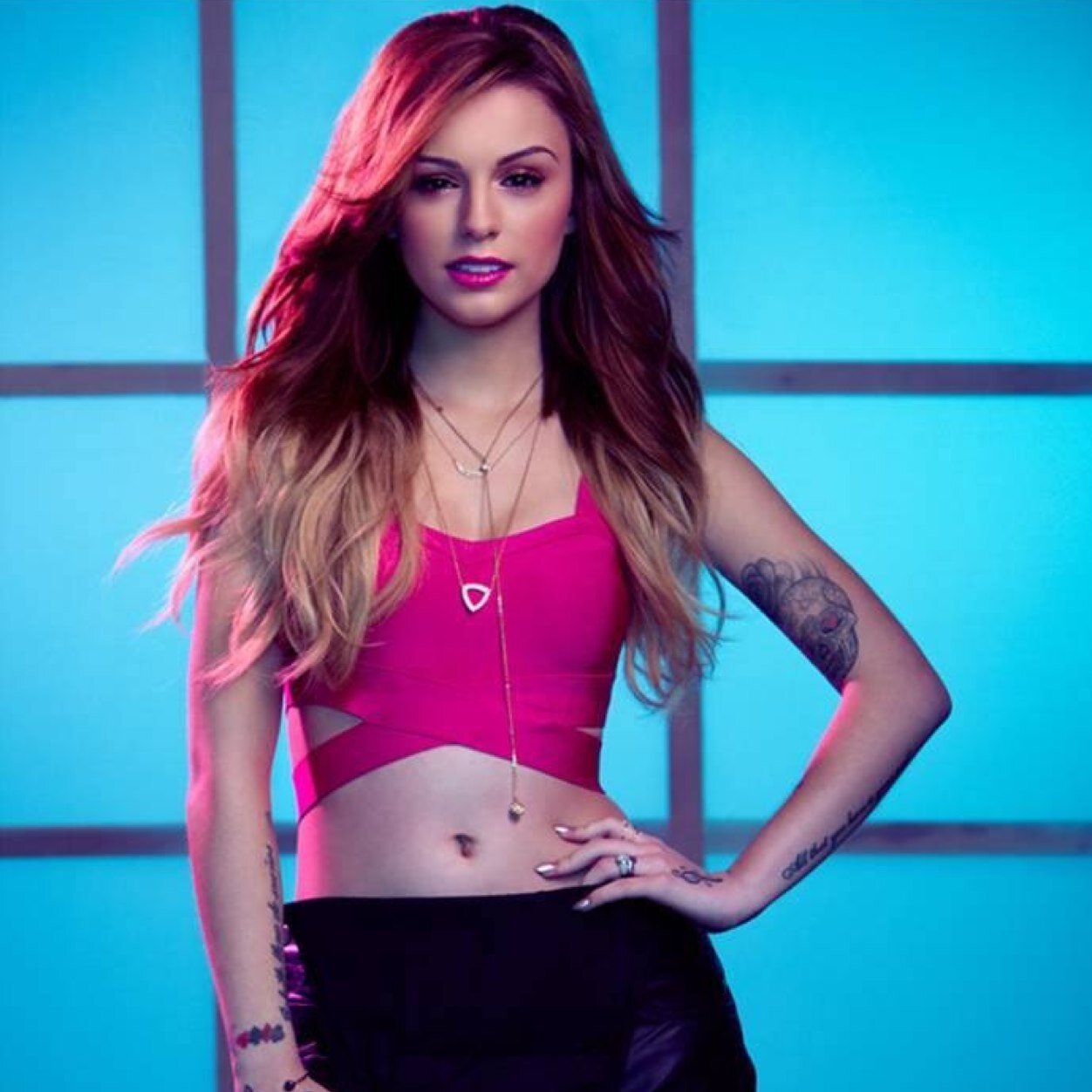 LloydSSC's profile picture. {{Cher||19||Single}} @BeckyGSSC Is Pretty, @MadisonBeerSSC is lovely, @Luke_BrooksSSC Is my little lamb, @LaurenJSSC is gorgeous. Their mine so dont touch.