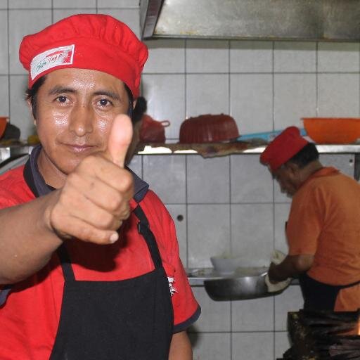 Hola mi visión es un restaurante acreditado y reconocido por la calidad del producto y el servicio en todo el Perú.