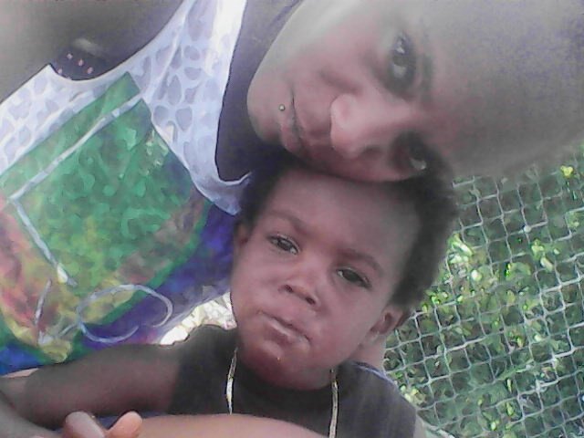 LIVING MY LYFE TO DA FULLEST!!
