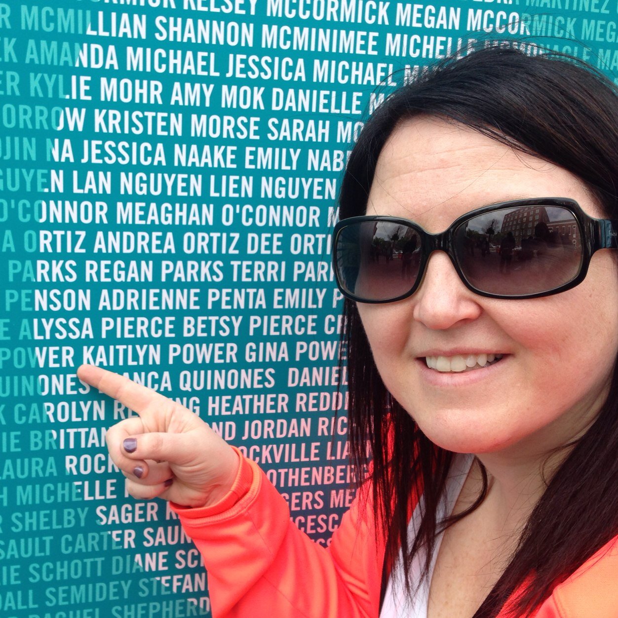 CobieLyn's profile picture. UA740 fitter..book reader..music listener..hanx lover..globe trotter..1/2 marathon Finisher..SNL LOVER..Habs Fan..Jays Fan..WIFE of a BRIT..Cancer Ass Kicker!!