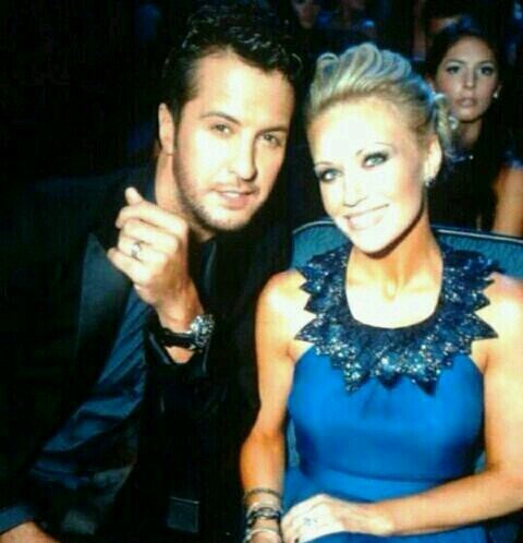 xCarolineSSC's profile picture. I'm a little drunk on you and high on summertime.