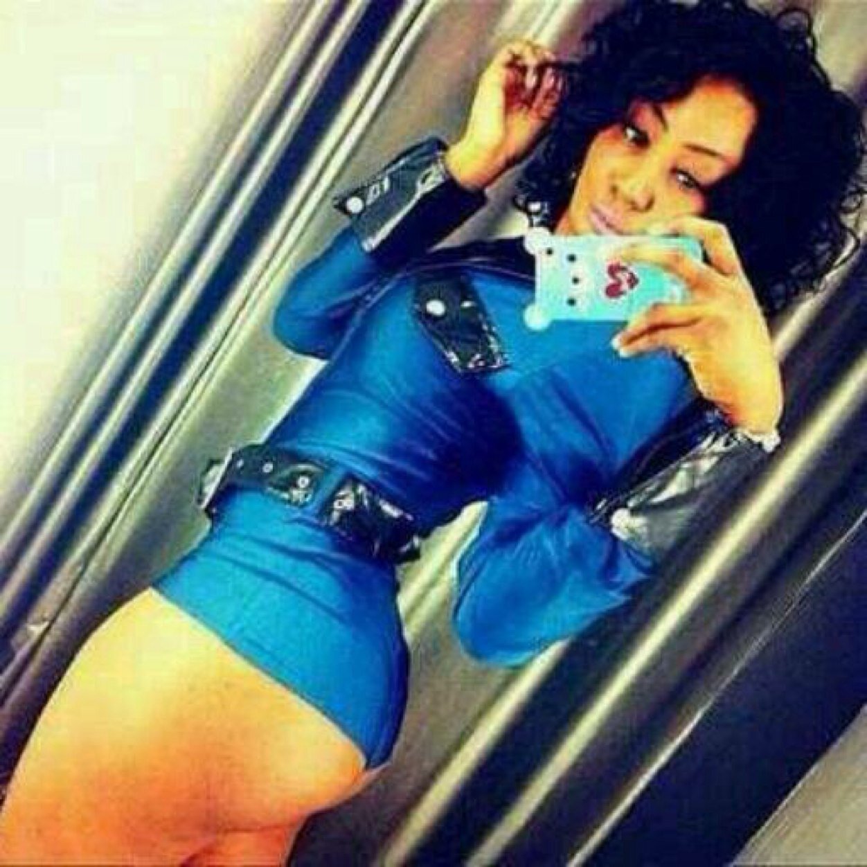 We follow & Post Relative Tweets & Rt S/o