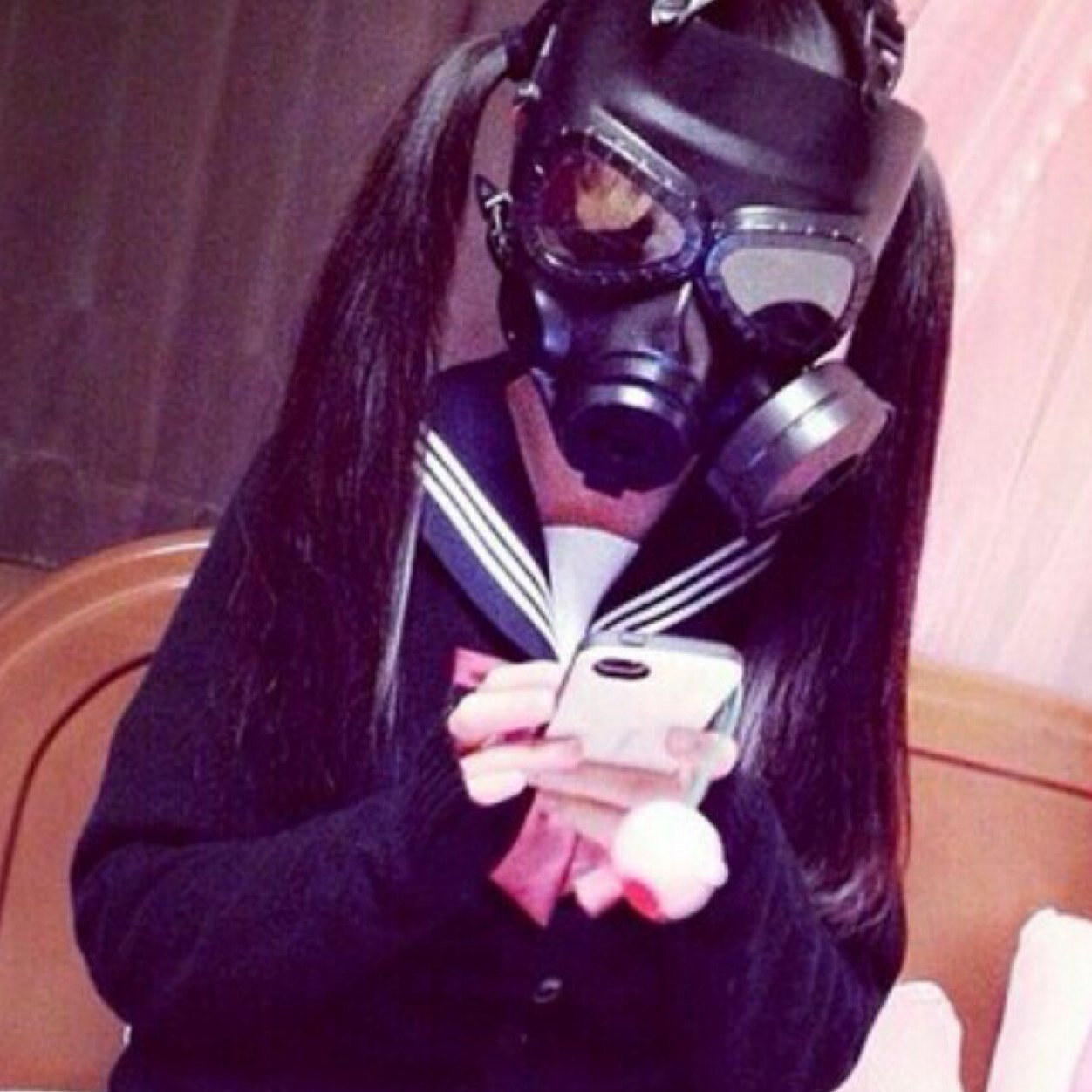 swarlly's profile picture. 