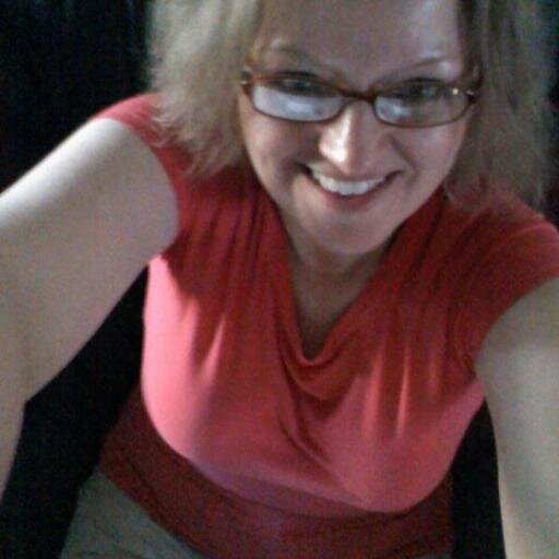 carolyncarter1's profile picture. She's such a geek!