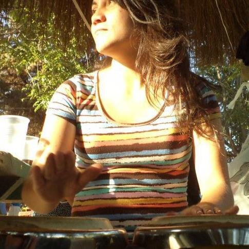 Pazi_Colores's profile picture. Diseñadora Gráfica, amante de la vida al aire libre, los animales y el medio ambiente.