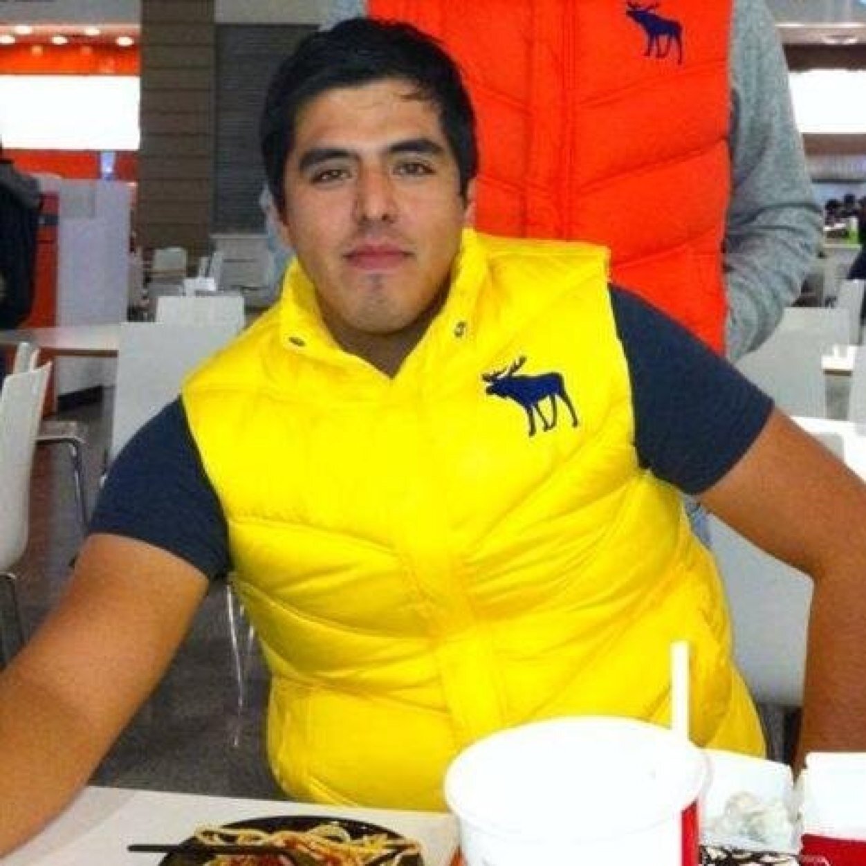 El crecimiento de uno va en la mentalidad de vida que uno desee y quiera para su vida, yo la forjo dia a día para tener un mejor futuro.