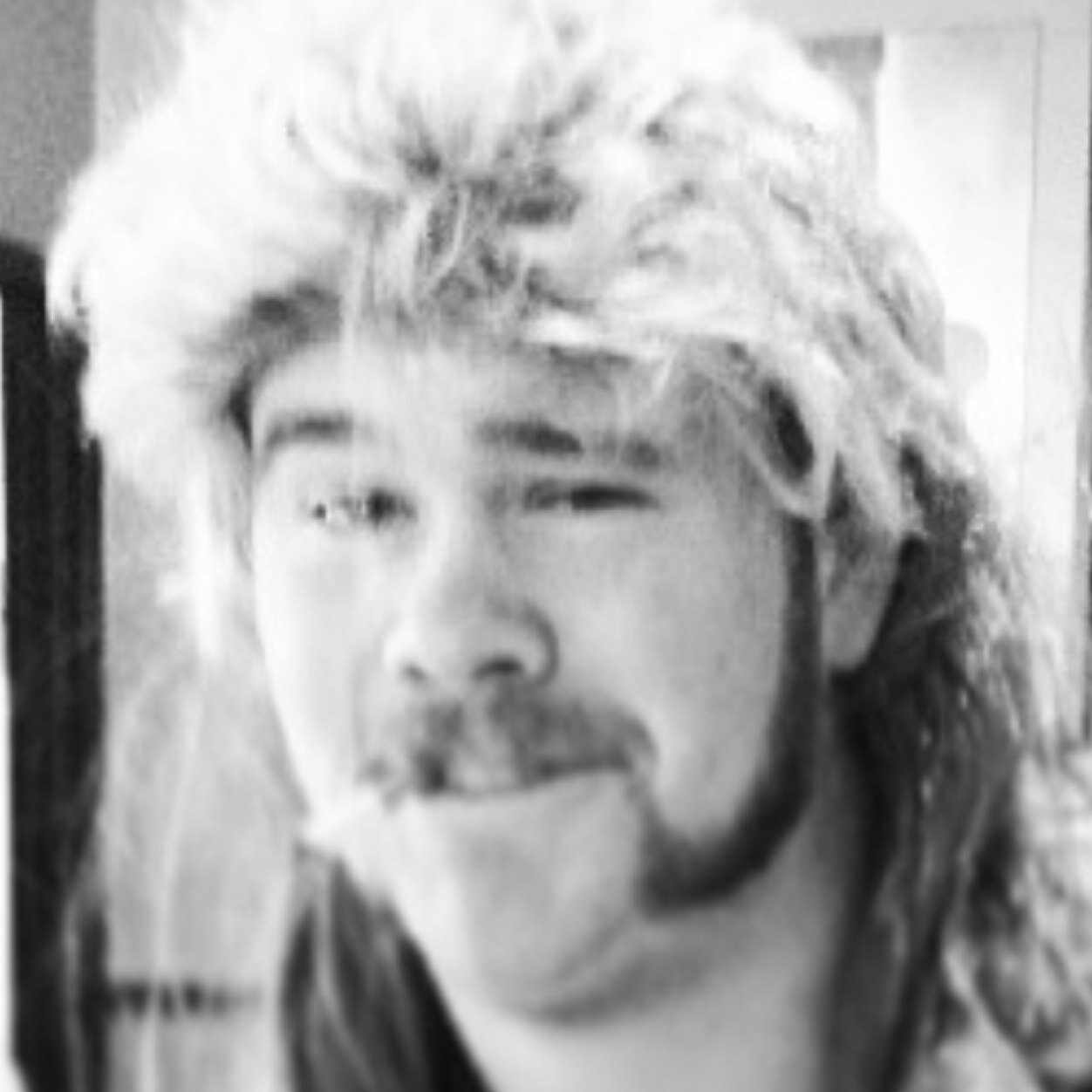 harris_dill's profile picture. Appreciate the little things... Love and laugh