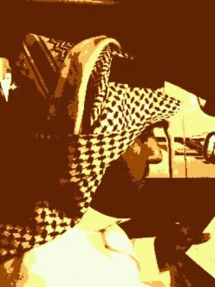 مهتم بالتصميم والاشراف على البناء والتشطيب