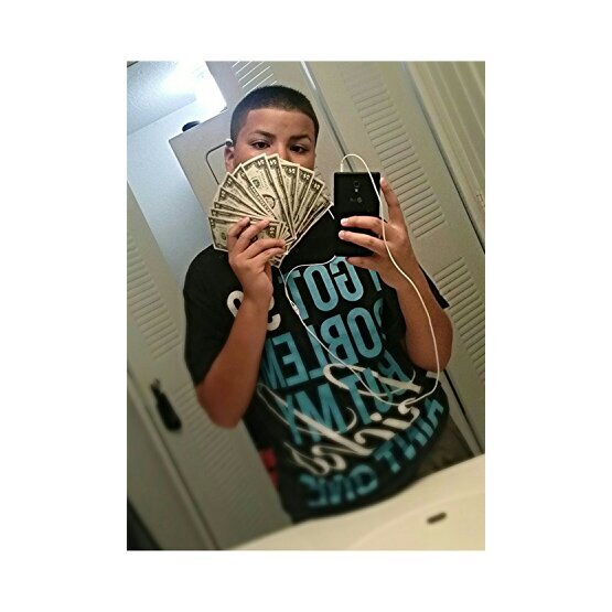 alex_boi's profile picture. fuck a bio