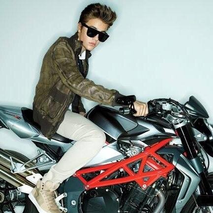 belieber hoi mañana y 100pre justin es mi vida