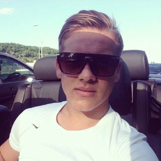 Instagram : kristofpocz