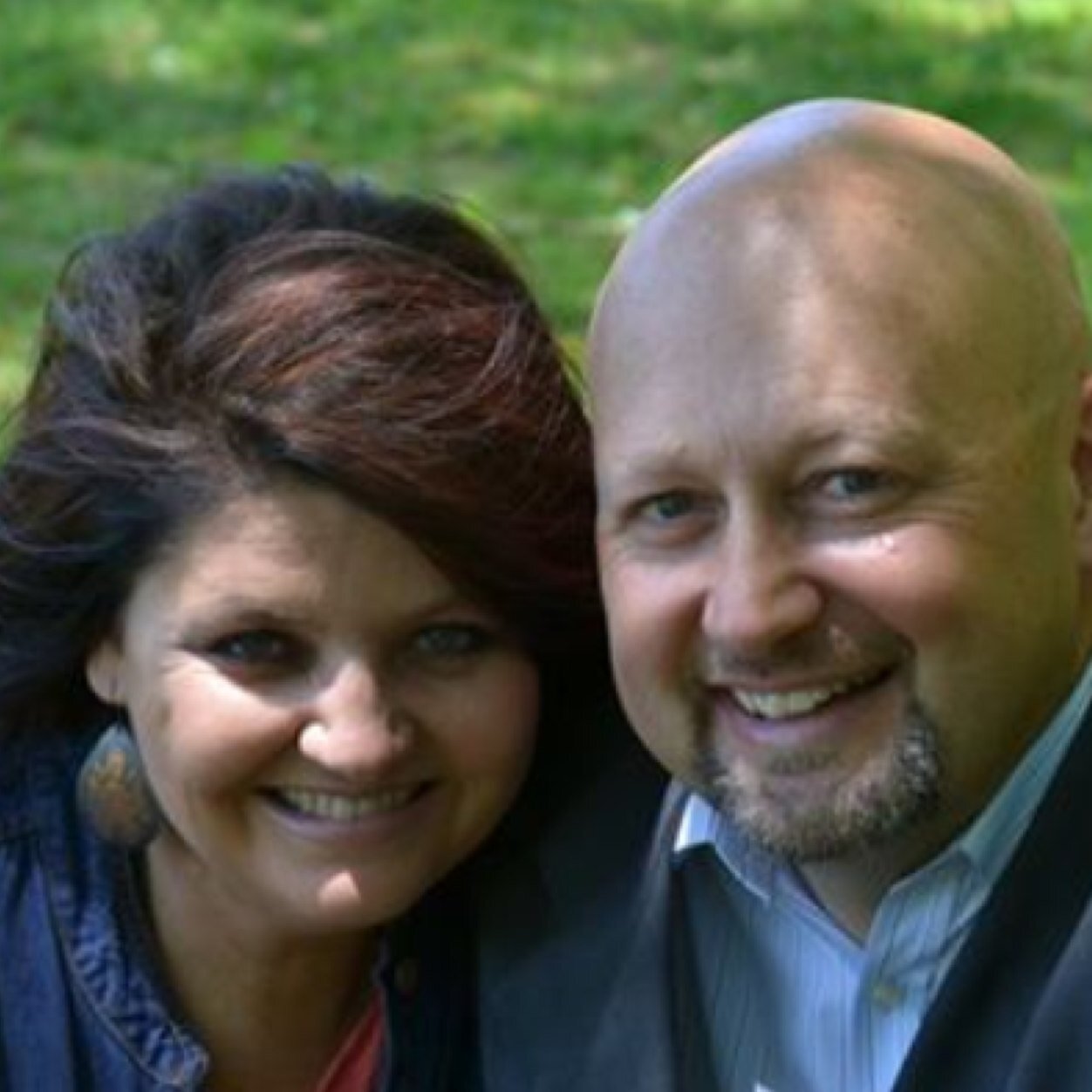 Just a mom, a Gigi, and wife finding new adventures as I get old! Check out my blog at https://t.co/abMt6PG1K6